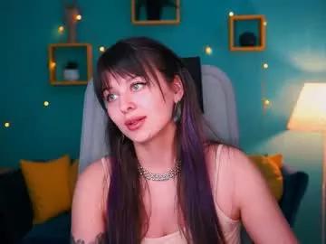 Girls: discover live performances with matured cam models, from teasing to fixations, in a variety of stunning live sex cams.