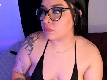 Girls: discover live performances with matured cam models, from teasing to fixations, in a variety of stunning live sex cams.