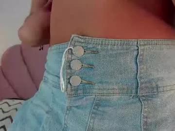 Girls: discover live performances with matured cam models, from teasing to fixations, in a variety of stunning live sex cams.