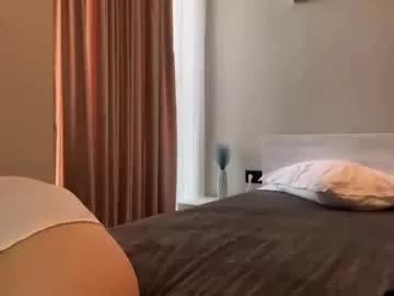 Girls: discover live performances with matured cam models, from teasing to fixations, in a variety of stunning live sex cams.