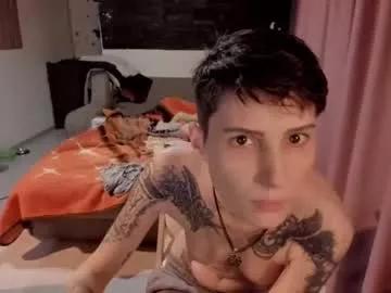 Girls: discover live performances with matured cam models, from teasing to fixations, in a variety of stunning live sex cams.