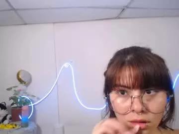 Girls: discover live performances with matured cam models, from teasing to fixations, in a variety of stunning live sex cams.
