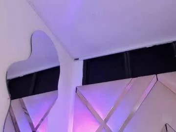 Girls: discover live performances with matured cam models, from teasing to fixations, in a variety of stunning live sex cams.