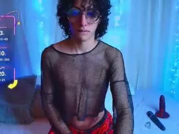 Girls: discover live performances with matured cam models, from teasing to fixations, in a variety of stunning live sex cams.