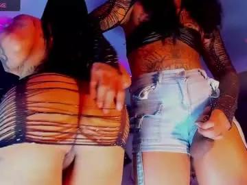 Girls: discover live performances with matured cam models, from teasing to fixations, in a variety of stunning live sex cams.