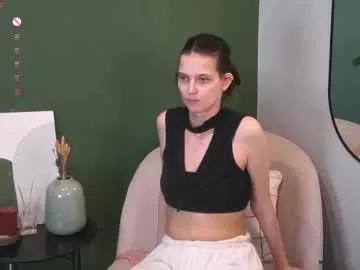 Girls: discover live performances with matured cam models, from teasing to fixations, in a variety of stunning live sex cams.
