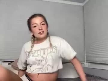 Girls: discover live performances with matured cam models, from teasing to fixations, in a variety of stunning live sex cams.