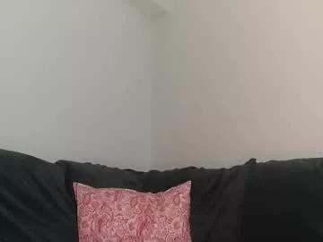 Girls: discover live performances with matured cam models, from teasing to fixations, in a variety of stunning live sex cams.