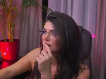 Girls: discover live performances with matured cam models, from teasing to fixations, in a variety of stunning live sex cams.