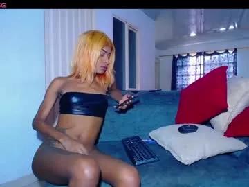 Girls: discover live performances with matured cam models, from teasing to fixations, in a variety of stunning live sex cams.