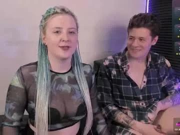 Girls: discover live performances with matured cam models, from teasing to fixations, in a variety of stunning live sex cams.