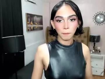 Girls: discover live performances with matured cam models, from teasing to fixations, in a variety of stunning live sex cams.