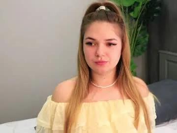 Girls: discover live performances with matured cam models, from teasing to fixations, in a variety of stunning live sex cams.