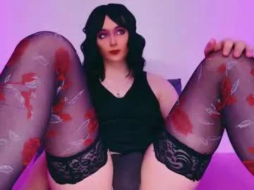 Girls: discover live performances with matured cam models, from teasing to fixations, in a variety of stunning live sex cams.