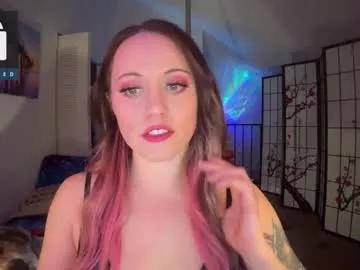 Girls: discover live performances with matured cam models, from teasing to fixations, in a variety of stunning live sex cams.
