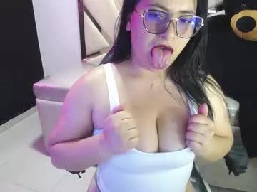 Girls: discover live performances with matured cam models, from teasing to fixations, in a variety of stunning live sex cams.