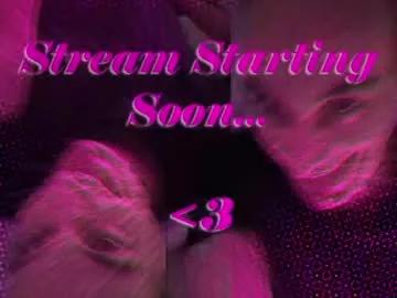 Girls: discover live performances with matured cam models, from teasing to fixations, in a variety of stunning live sex cams.