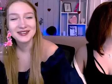 Girls: discover live performances with matured cam models, from teasing to fixations, in a variety of stunning live sex cams.