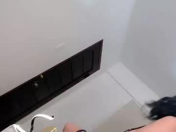 Girls: discover live performances with matured cam models, from teasing to fixations, in a variety of stunning live sex cams.