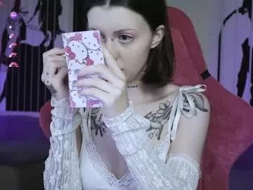 Girls: discover live performances with matured cam models, from teasing to fixations, in a variety of stunning live sex cams.