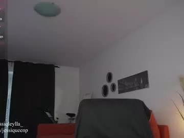 Girls: discover live performances with matured cam models, from teasing to fixations, in a variety of stunning live sex cams.