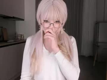 queenof_ice from Chaturbate