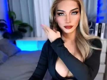 Girls: discover live performances with matured cam models, from teasing to fixations, in a variety of stunning live sex cams.
