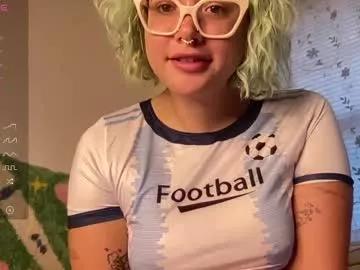 Girls: discover live performances with matured cam models, from teasing to fixations, in a variety of stunning live sex cams.