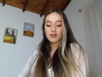 Girls: discover live performances with matured cam models, from teasing to fixations, in a variety of stunning live sex cams.