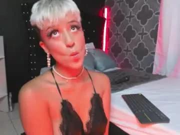 Girls: discover live performances with matured cam models, from teasing to fixations, in a variety of stunning live sex cams.