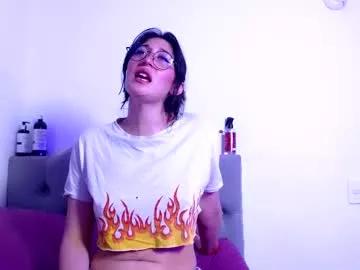 Girls: discover live performances with matured cam models, from teasing to fixations, in a variety of stunning live sex cams.