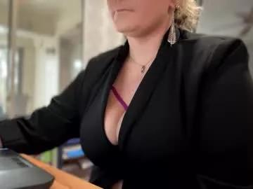 remmissecrets from Chaturbate