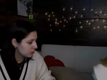Girls: discover live performances with matured cam models, from teasing to fixations, in a variety of stunning live sex cams.
