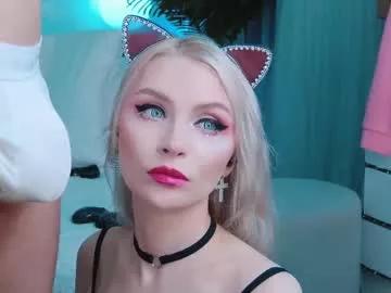 Girls: discover live performances with matured cam models, from teasing to fixations, in a variety of stunning live sex cams.
