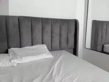 Girls: discover live performances with matured cam models, from teasing to fixations, in a variety of stunning live sex cams.