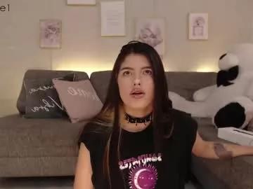 Girls: discover live performances with matured cam models, from teasing to fixations, in a variety of stunning live sex cams.