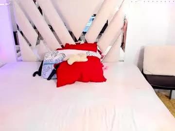 Girls: discover live performances with matured cam models, from teasing to fixations, in a variety of stunning live sex cams.
