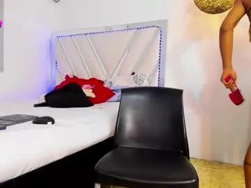 Girls: discover live performances with matured cam models, from teasing to fixations, in a variety of stunning live sex cams.