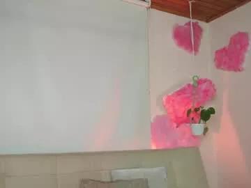 Girls: discover live performances with matured cam models, from teasing to fixations, in a variety of stunning live sex cams.