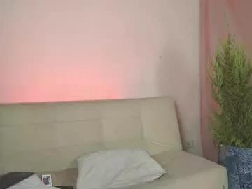Girls: discover live performances with matured cam models, from teasing to fixations, in a variety of stunning live sex cams.