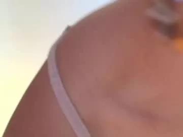 Girls: discover live performances with matured cam models, from teasing to fixations, in a variety of stunning live sex cams.