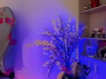 Girls: discover live performances with matured cam models, from teasing to fixations, in a variety of stunning live sex cams.