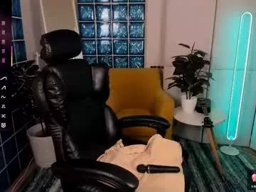Girls: discover live performances with matured cam models, from teasing to fixations, in a variety of stunning live sex cams.