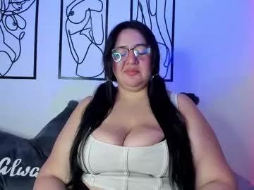 Girls: discover live performances with matured cam models, from teasing to fixations, in a variety of stunning live sex cams.