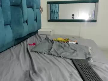 Girls: discover live performances with matured cam models, from teasing to fixations, in a variety of stunning live sex cams.