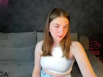 Girls: discover live performances with matured cam models, from teasing to fixations, in a variety of stunning live sex cams.