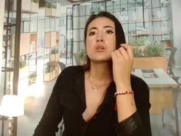 Girls: discover live performances with matured cam models, from teasing to fixations, in a variety of stunning live sex cams.