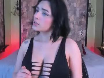 Girls: discover live performances with matured cam models, from teasing to fixations, in a variety of stunning live sex cams.