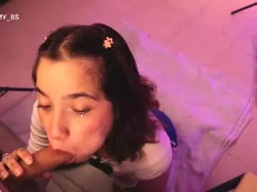 Girls: discover live performances with matured cam models, from teasing to fixations, in a variety of stunning live sex cams.