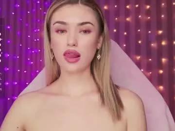 Girls: discover live performances with matured cam models, from teasing to fixations, in a variety of stunning live sex cams.